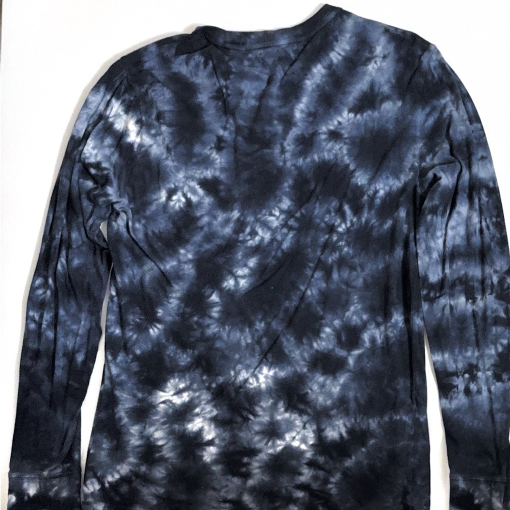 Aeropostale Long Sleeve No Photos Tie-Dye Graphic Tee